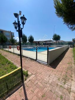 İgr Gayrimenkul Satılık Havuzlu 2+1 Yüksek Girişli