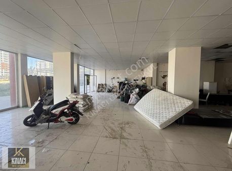 Tugay Kınacı'dan Bostanbaşın Da Kiralık 350 M2 Düz Ayak Dükkan