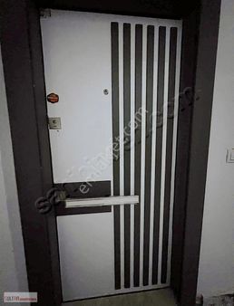 Sultan Gayrımenkul'den Sırasöğütler Marmaray Dibinde 2+1 Ara Kat