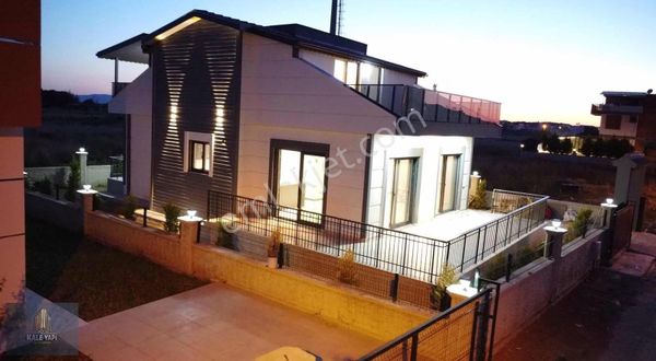 Dikili Kabakum Da 5+1 Deniz Manzaralı Müstakil Villa