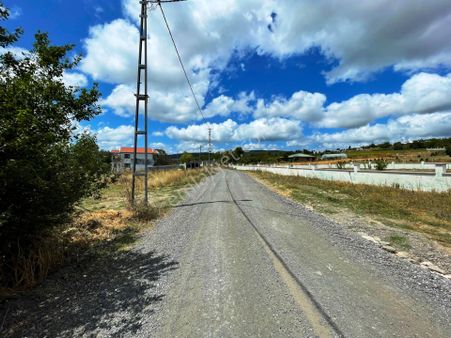 Çatalca Çanakça 2.239m2 Yolu Olan Konut Bölgesinde Satılık Arsa