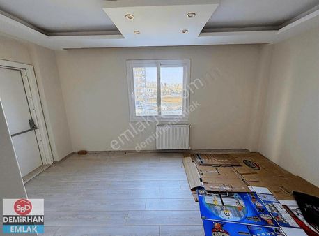 Demirhan Emlaktan Çatalan Yolunda Geniş 3+1 Sınırsız Kredili