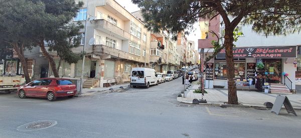 Fırsat Bina...! Bu Fırsat Kaçmaz...! Hacı Bektaşi Veli Cad. Caddeye 4. Bina...!