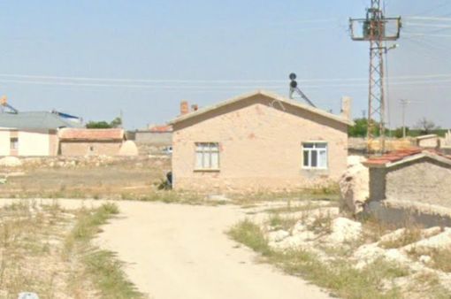 Taşpınar Zıvralı Esentepe'de 3+1 Ev Ve 1175 M2 Arsa Satılık