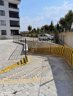 Kelebekler Yakını Giriş Ara Ve Son Kat 3+1 Satılık Daireler