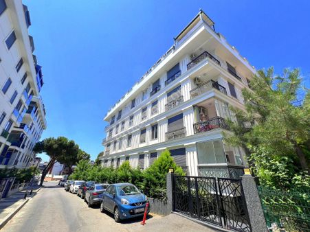 ▃birikim▃ İdealtepe'de Ulaşıma Yakın Düz Giriş 5 Yıllık Lüks 1+1