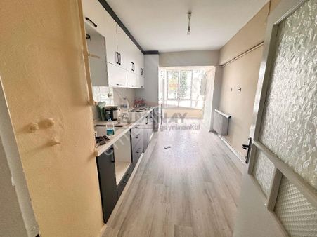 Güvenay – Çorum Buharaevler – Perşembe Pazarı Yakını – Satılık Ara Kat 3+1 Daire