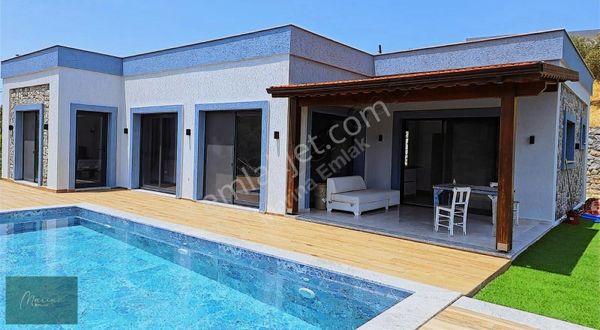 Marina Emlak'tan Bodrum Mumcular Da Satılık 3+1 Havuzlu Villa