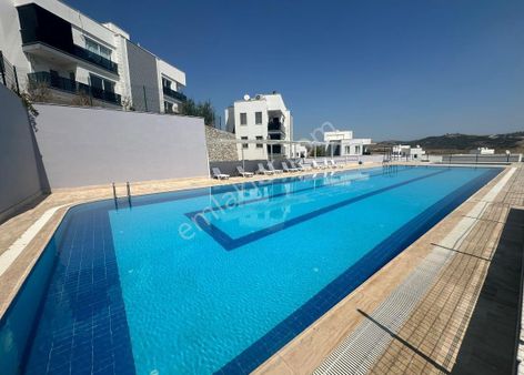 İz’den 100 M Bahçeli Yatay Mimari Site Konsept