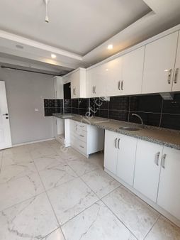 Çamlıcada Behçet Necatigil Caddesinde Satılık 2+1 Daire