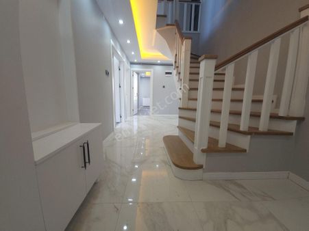 Çift Giriş, Çift Teras, Çift Banyo, Modern Ve Geniş 4 +1 Dubleks