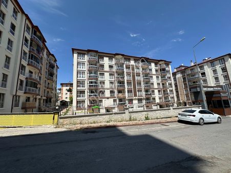 Karahan Emlak'tan Alibabada Satılık Daire*5.kat . 150 M² . 3+1