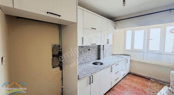 Necaroğullarında Huzurevlerinde Uygun Fiyatlı Satılık 3+1 Daire