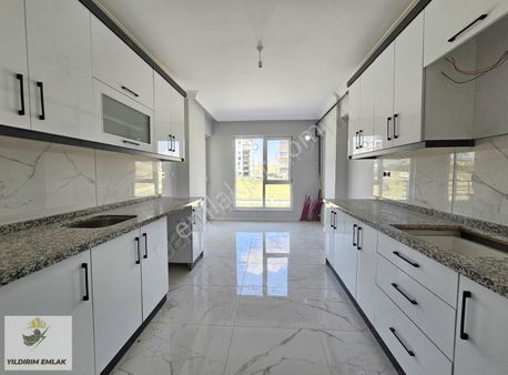 Yıldırım Emlak'tan İstiklalde 3+1 Asansörlü Sıfır Yapılı Daire