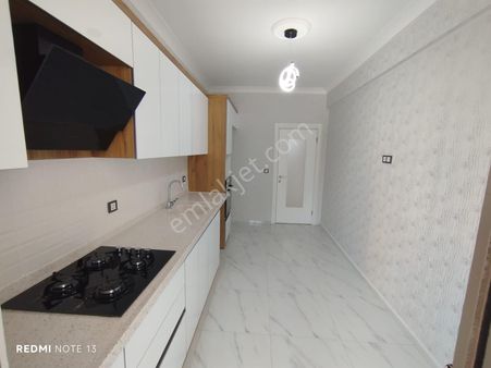 Akçay Songül Emlak Dan Yüksek Giriş Ön Cephe Satılık 2+1 Daire