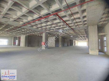 Kamyon-tır Yanaşır,3350 M2 ,400 Kw,boş,+kdv Avantajı