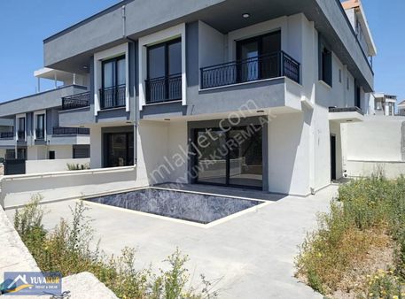 Didim Yenihisar'da Satılık Havuz Bahçeli Emsalden Uygun Villa