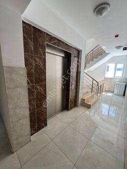 En /ru -satılık Uyguna Dsire Satıyoruz /for Sale Cheap House