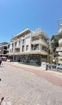 Altınkumda Denize Sıfır 110 Metre Full Deniz Manzaralı Geniş Teraslı Eşyalı 1+1 Dubleks Daire