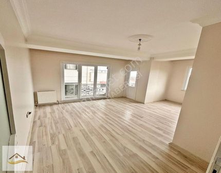 !! Konut Habercisin'den Masrafsız Oturuma Hazır 2+1 Ara Kat !!