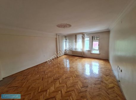 Ali Çifter' Den İl Bank Karşısı Önü Açık Satılık 3+1 Daire