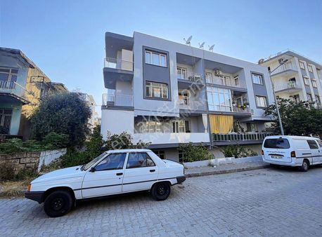 Doğanay Emlaktan Satılık 3+1 Ara Kat Daire