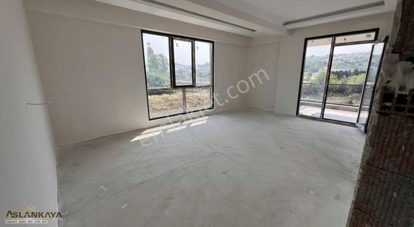 Yalova'nın Merkezine 400 Yataklı Devlet Hastaneye Komşu.