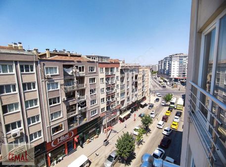 Cemal Emlak Bursa Yıldırım Beyazıt Cd Üstü 5+1 Asansörlü Yeni Bi