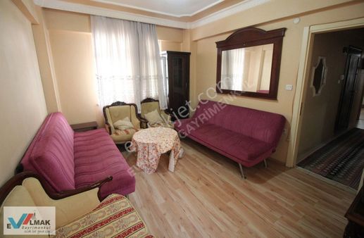 Evalmak'tan Söğütlüçeşme Mah.de Satılık 1+1 Y.giriş Daire