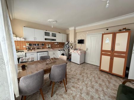 Ergün'den Pirireis'de Geniş Oturumlu 2+1 Satılık Daire