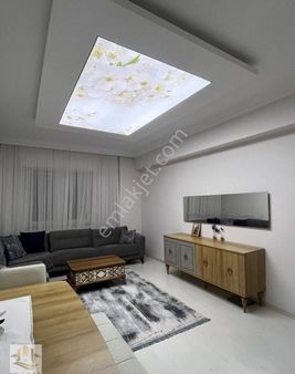 Yuvam Gayrimenkul'den İpek Taksi Karşısı Satılık 2+1 Daire