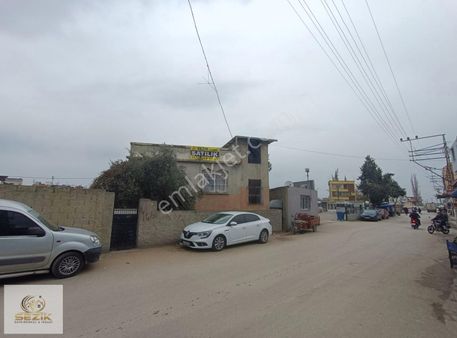 Şehitduran Mahalesi Ana Cadde Üzerinde 2 Katlı Komple Satılık Ev