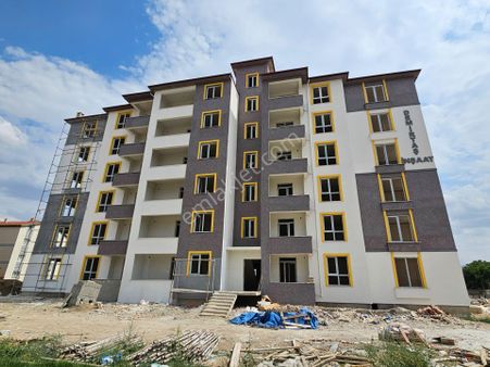 Emniyet Karşısı 1+1 Parka Cepheli Sıfır Satılık Daire