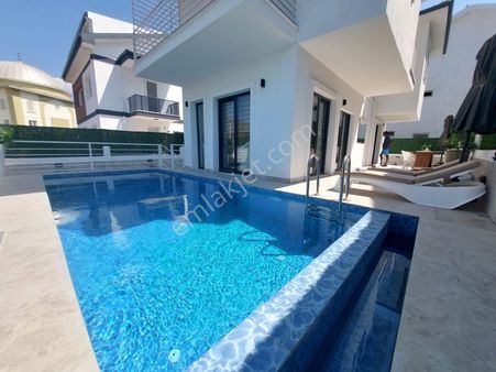 Stop’tan Karagedikte Havuzlu Villa