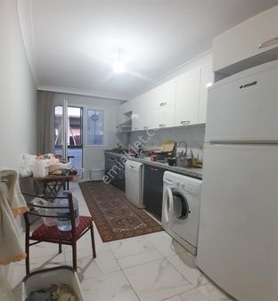 Avcılar Merkezde 2+1 Otoparklı Site İçersinde Satılık Ara Kat