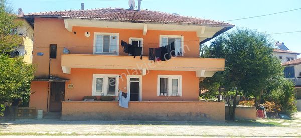 Pekgoz Emlak Emek Mahallesinde İki Katlı Bahçeli Müstakil Ev Satılık