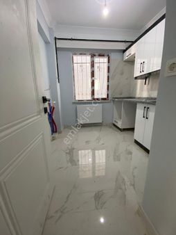 İ&s Gayrimenkul Den Satılık 2+1 Yepyeni Ferah Devasa Mükemmel Çok Ucuz Daire