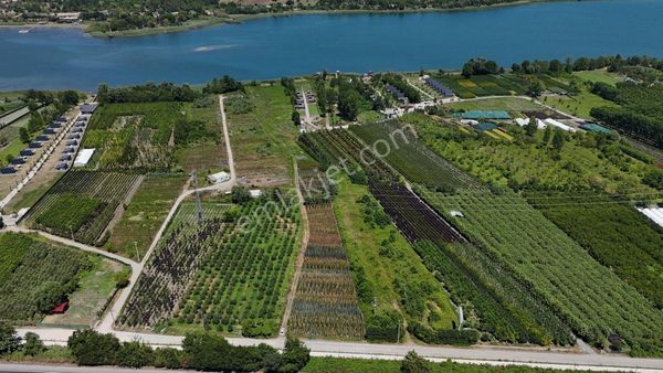 Remax-hür Müge Ergün Aydaştan Satılık Tarla