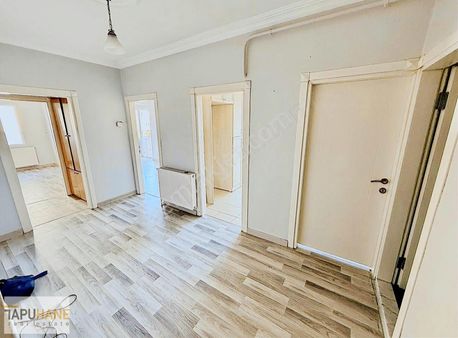Tapuhane'den Küçük Akkent Sitesinde İçi Yapılı 3+1 Satılık Daire
