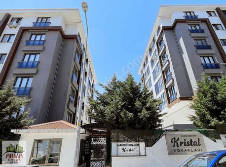 Kristal Konakları Ebeveyn Banyolu/havuz Cephe Satılık Daire