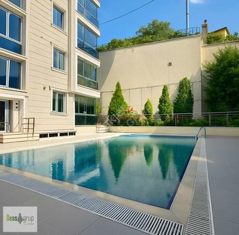 Beylikdüzü'nde Adnan Kahveci'de Havuzlu Sitede Manzaralı 3+1 !