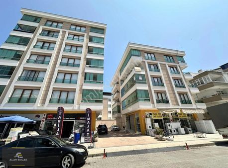 Alan Emlak; Tramvaya 100 Metre, Ara Kat, Sıfır Ayarında Satılık