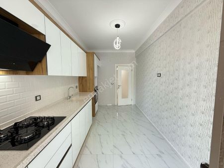 Ersan Özdemir İnşaattan Akçay'da Öncephe Ayrı Mutfak Lüx 2+1