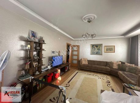 Üsküdar Çengelköyde Mükemel Konum -genç Binada 2+1 Satılık Daire