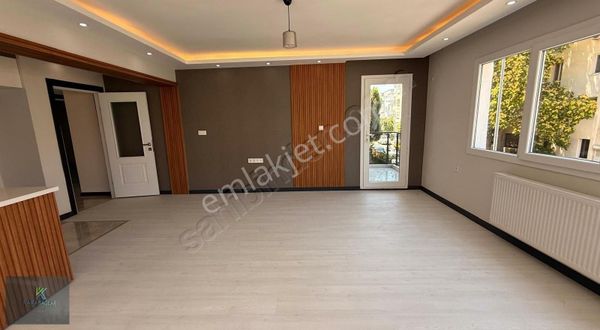 Göztepe Metro Yakını Arakat, Yenilenmiş,otoparklı Daire