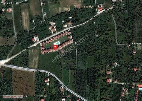 Kartepe'de Site İçerisinde Havuzlu Müstakil Villa