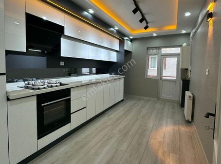 Murat Türkmen'den Sincan_mareşal_çakmak_mah. Merkezi_konumda Full_yapılı 3+1_ara_kat