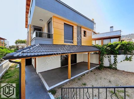 Özdere'de Park Ve Orman Manzaralı Teraslı Lüks Villa