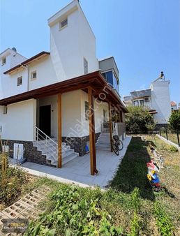 Dikili Gazeteciler Sitesinde Lüks Villa