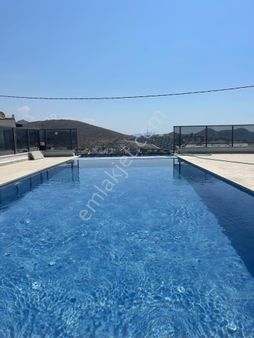 Bodrum Akyarlarda Özel 6+2 Tripleks Villa